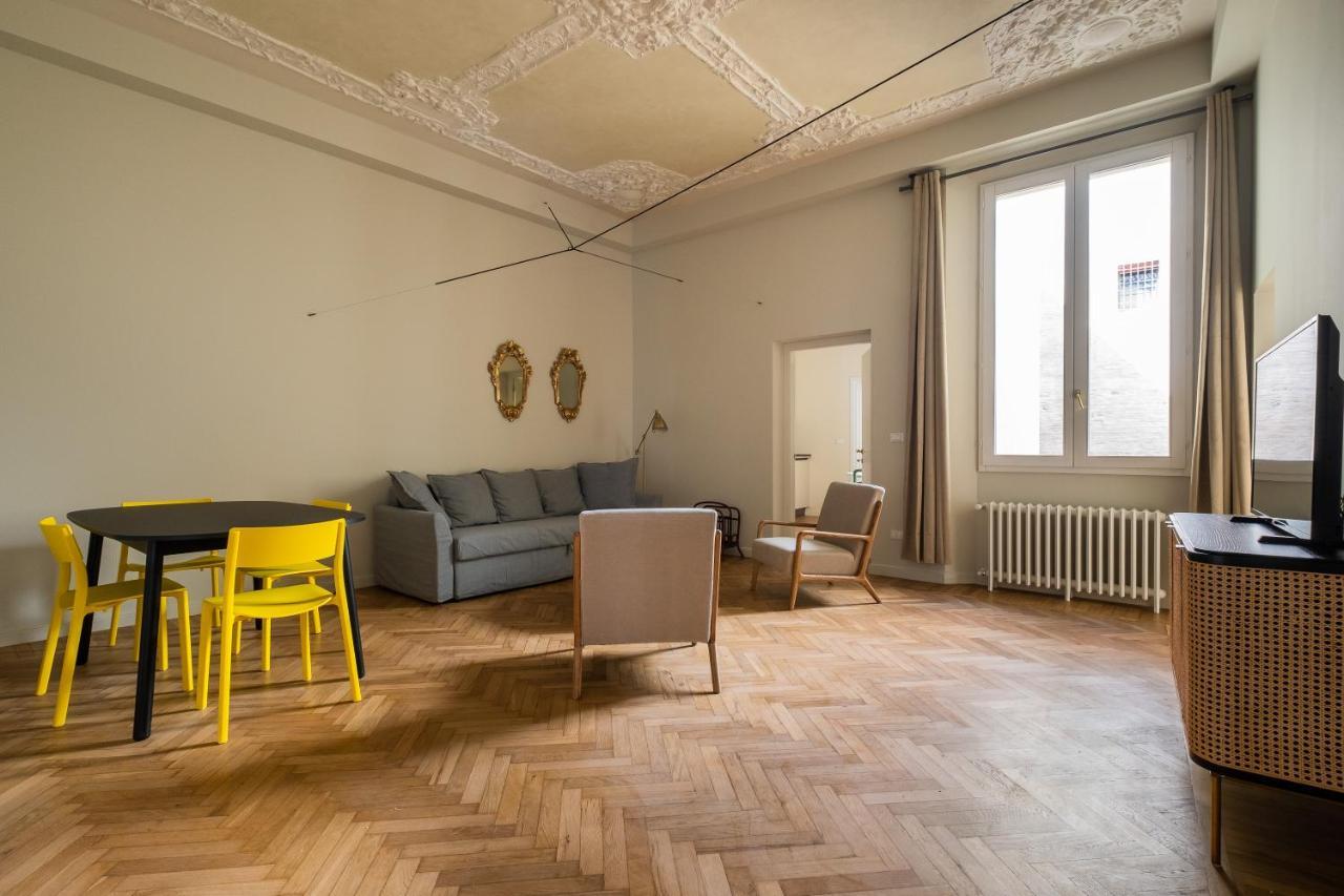 Appartamento D'Azeglio Nel Salotto Di Bologna Bolonha Exterior foto